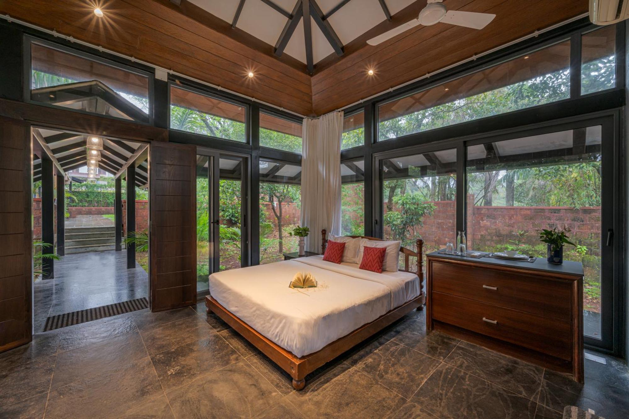 Saffronstays The Glasshouse, Panchgani - Beautiful Glass Villa For Couples Exteriér fotografie